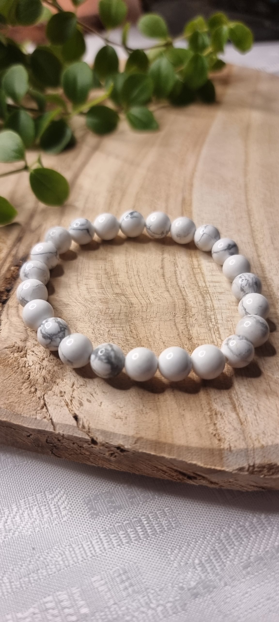 Bracelet en Howlite (Paix/ Sérénité ) – Image 3